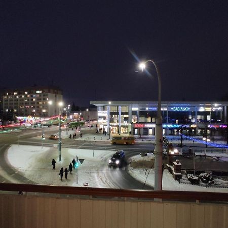 Апартаменты в центре Гомель Екстер'єр фото