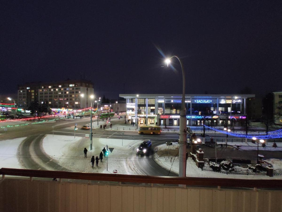 Апартаменты в центре Гомель Екстер'єр фото